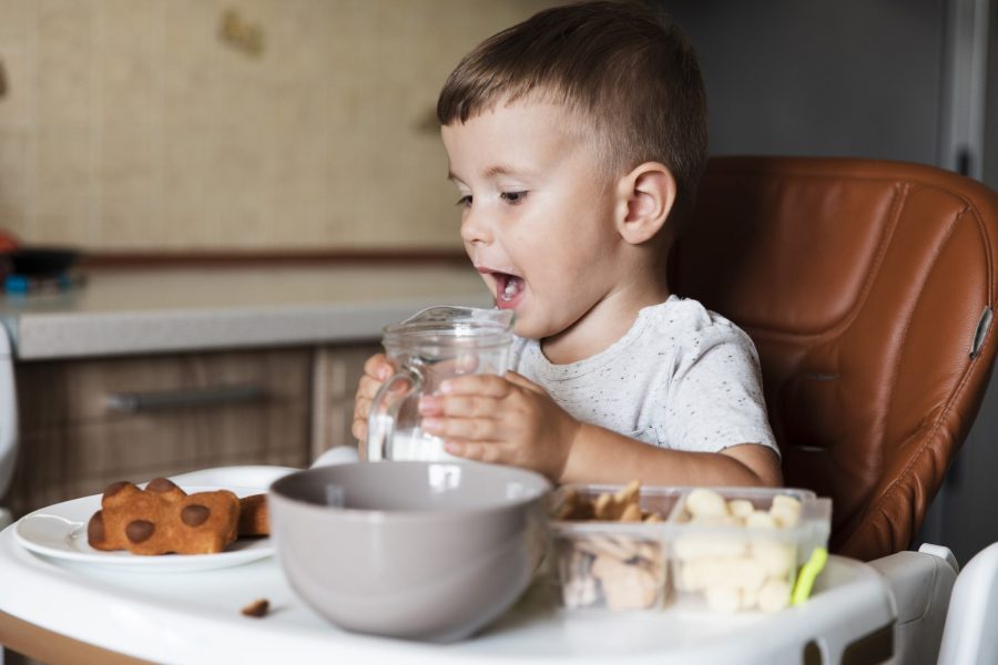 Prinsip stimulasi oromotor anak yang fungsional: makan, minum, suara, interaksi, keamanan