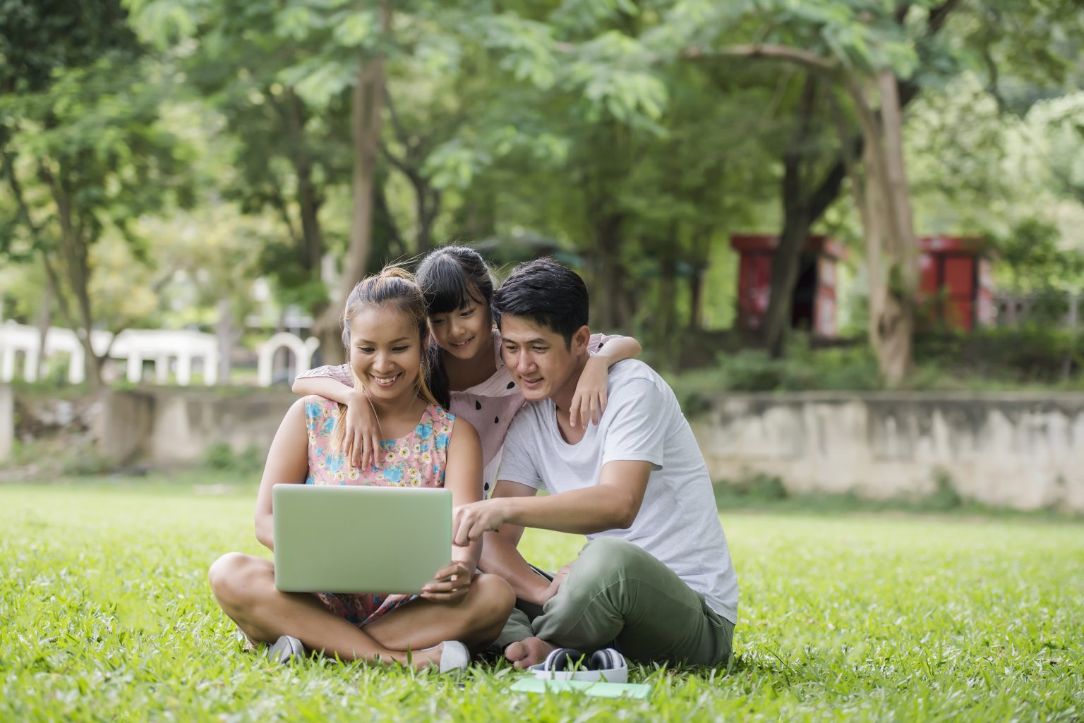 Trend parenting 2026 keluarga Indonesia menghabiskan waktu berkualitas bersama