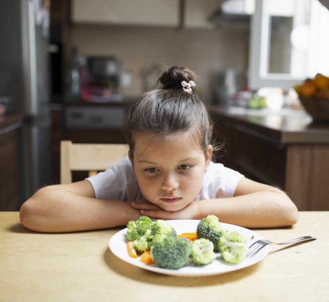 Tanda anak kekurangan nutrisi seperti lelah, sulit fokus, dan nafsu makan menurun.