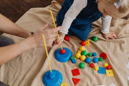 Stimulasi oromotor anak melalui aktivitas ringan di rumah