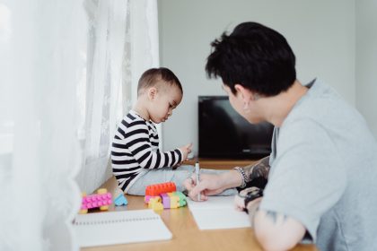 Checklist perkembangan bicara anak sesuai usia